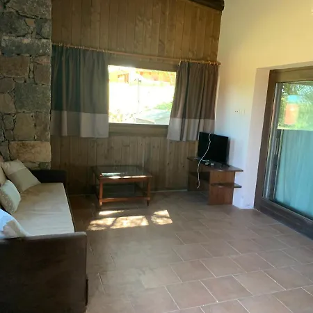 Liscia Country Relais فندق Luras