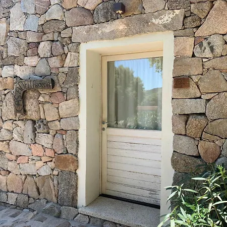 Liscia Country Relais فندق 4*