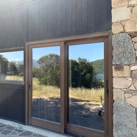 Liscia Country Relais فندق